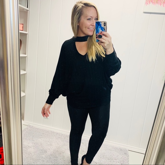 NWT Dolman Sleeve Black Blouse - Picture 9 of 15